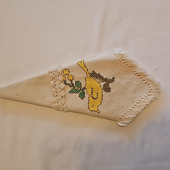 Hand Crafted placemats cross stitch yellow bird matching napkins retro 12pc set - Picture 14 of 17